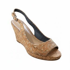 Kelly & Katie Vintage Cork Pattern Peep  Toe 2” Wedges Size 11M